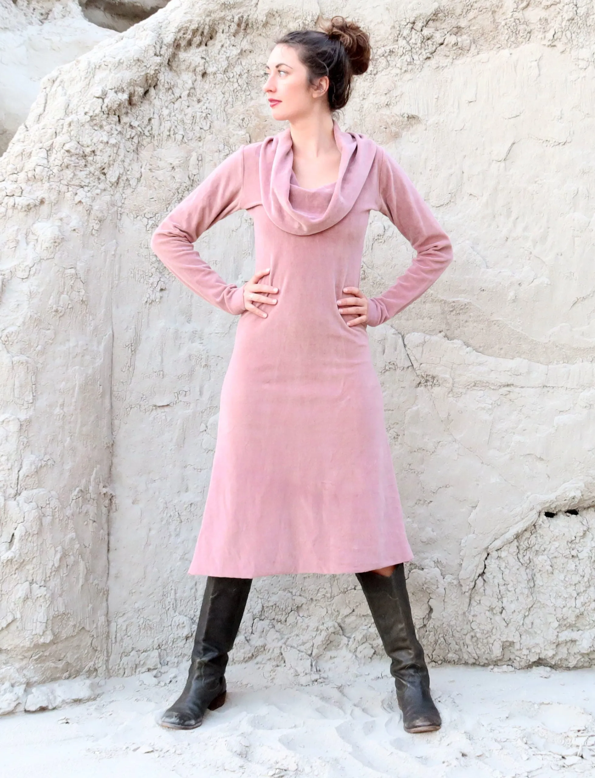 VELOUR Nomad Simplicity Below Knee Dress